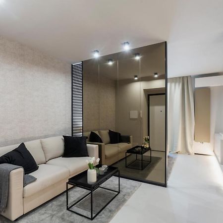 Ostia Holiday Greed Lounge Privee Εξωτερικό φωτογραφία